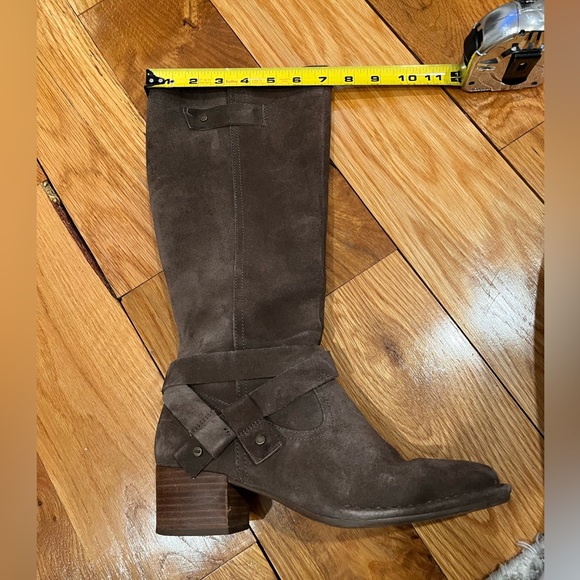 UGG Suede Boots | Truffle | Size 8.5m - Picture 13 of 14